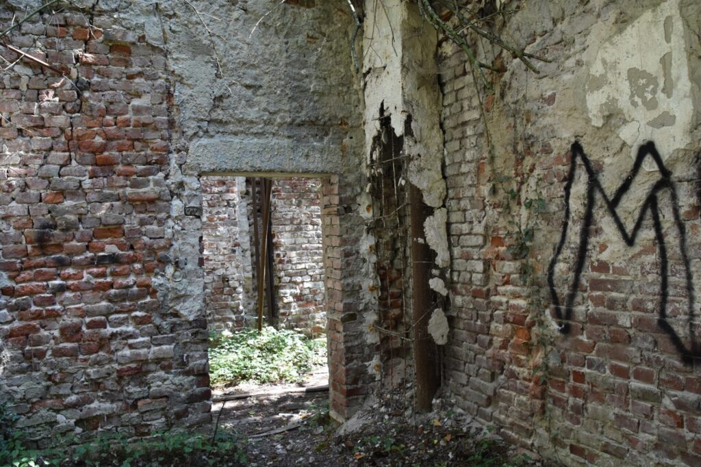 lost place schloss h0018 0019
