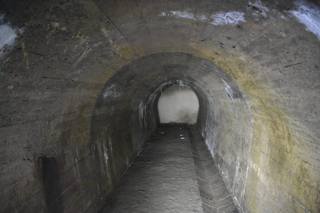 lost place treppen bunker 0023