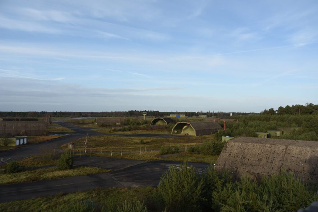 Lost Place Royal Air Force RAF Flugplatz