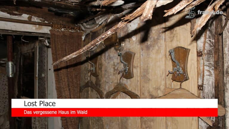 Lost Place Haus im Wald - Möbel, Einrichtung und viele Spuren ehemaliger Bewohner - Echt gruselig!
